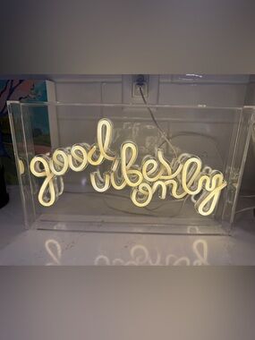 West & Arrow "Good Vibes Only" LED Neon Acrylic Box